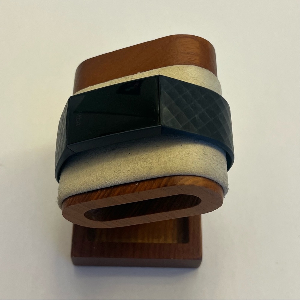 Fitbit Charge 3, Tested, Charger‎ Included, Graphite/Black - Picture 2 of 6